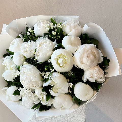 Pearl Peony Dream Beyaz Şakayık Buketi