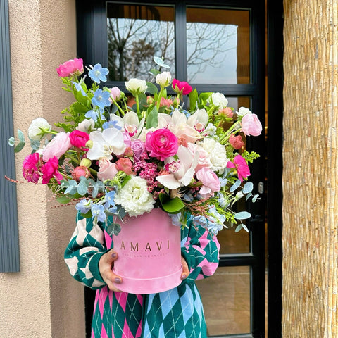 Lullaby Blooms Kadife Pembe Kutuda Aranjman