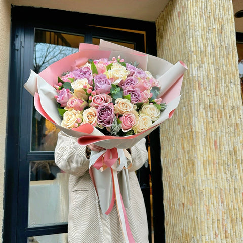 30 Reasons to Love 30'lu Gül Buketi