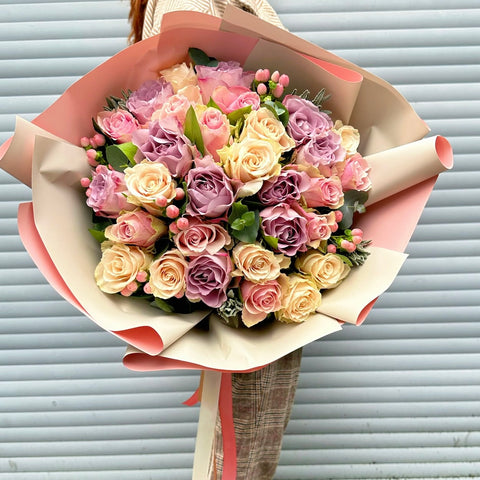 30 Reasons to Love 30'lu Gül Buketi