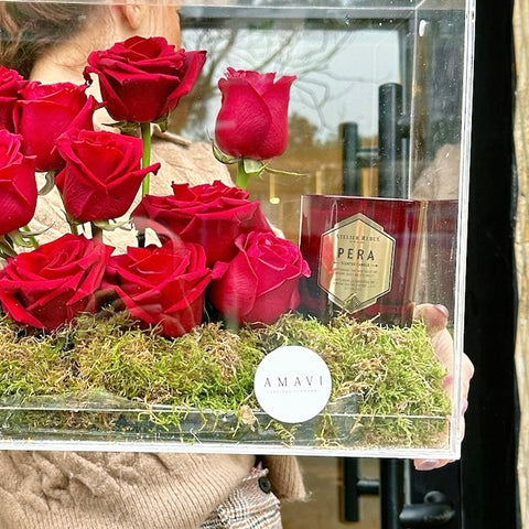 Pera Lovers Bloom Bag Pileksi Kutuda Mum Hediyeli Kırmızı Güller