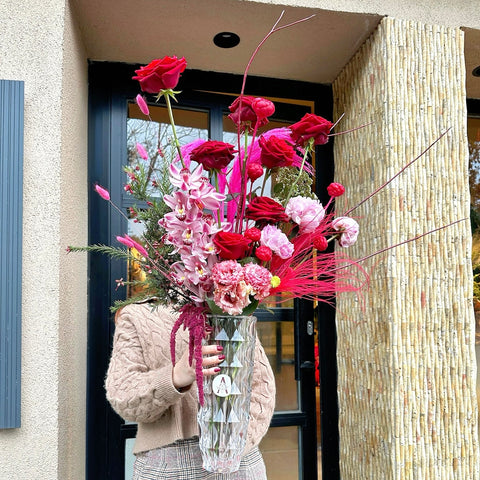Vase of Romance Kristal Vazoda Kırmızı Güller