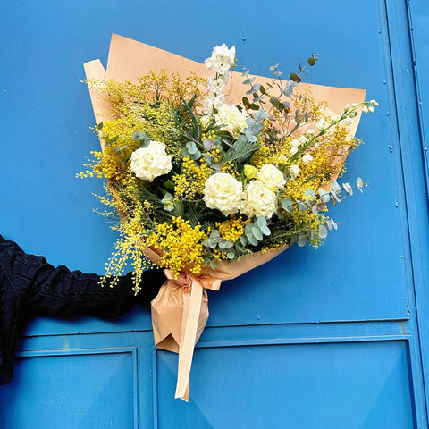 Cheerful Women's Mimozalı Kadınlar Gününe Özel Buket