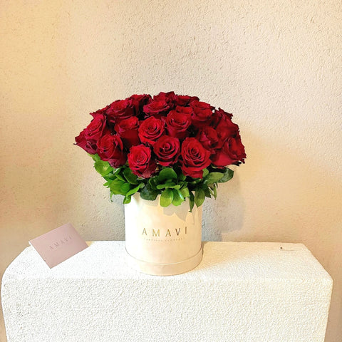 Red Lovers Kadife Kutuda Kırmızı Güller
