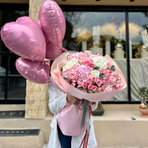Pink Dream Soft Tonlarda Buket ve Kalp Balon