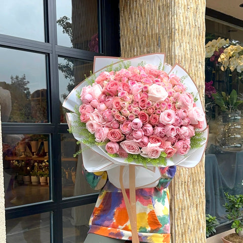 Olivia 101 Pink Rose Bouquet