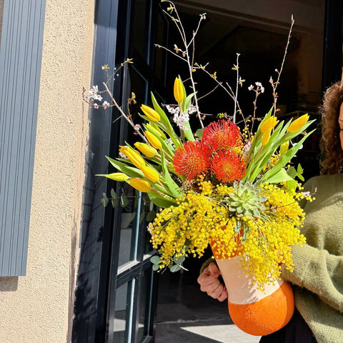 Amavi’s Mimosa Garden Premium Aranjman