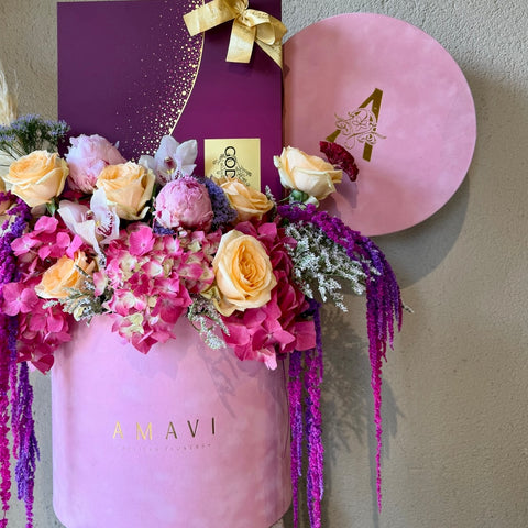 Pink Celebration Godiva Hediye Seti