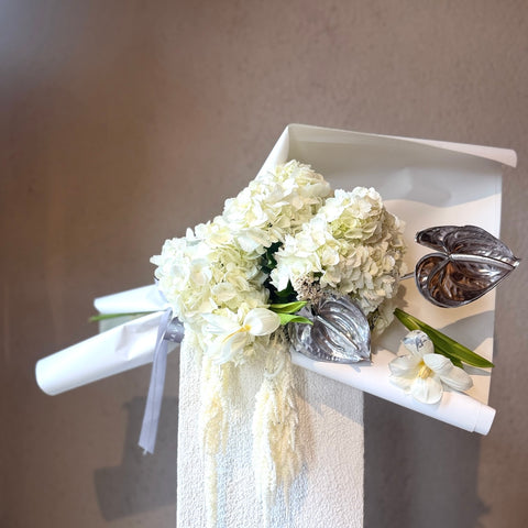 Silver Whisper Couture Buket