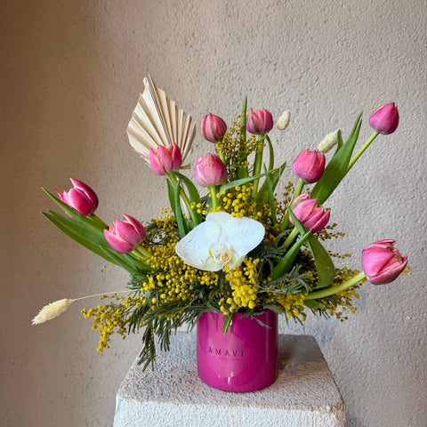 Soleil Bloom – Mini Vazoda Lale Aranjmanı