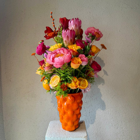 Citrus Protea Muse Premium Şakayıklı Aranjman