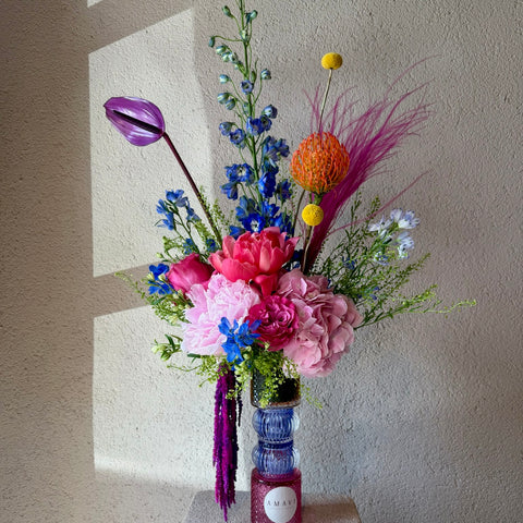 Modern Eclectic Bloom Vazoda Aranjman