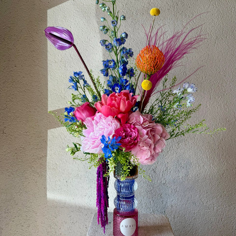 Modern Eclectic Bloom Vazoda Aranjman