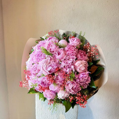 Sarah's Peonies Exclusive Pembe Şakayık Buketi