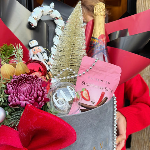 Mutlu Yıllar Sana! Kişiselleştirilebilir Kutu Aranjmanı