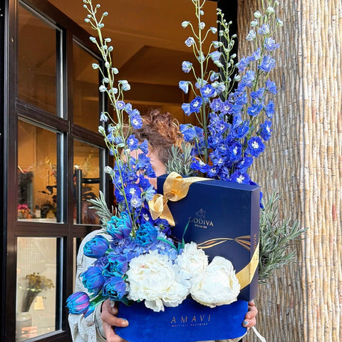 Midnight Blue Godiva Çikolatalı Hediye Kutusu