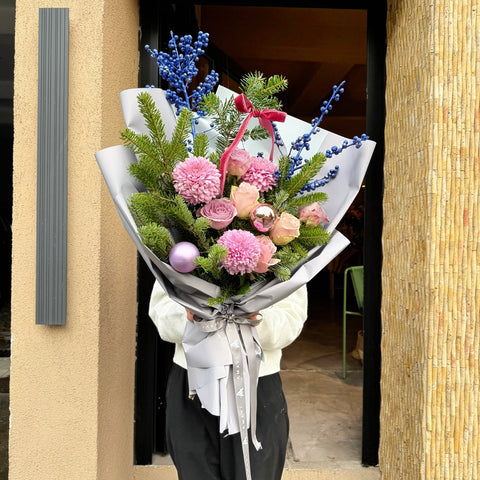 Frosted Pink Whisper Buket