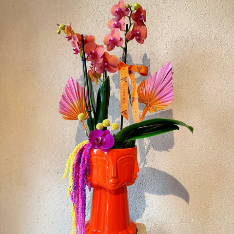 Solar Muse Seramik Vazoda Orkide Tasarımı