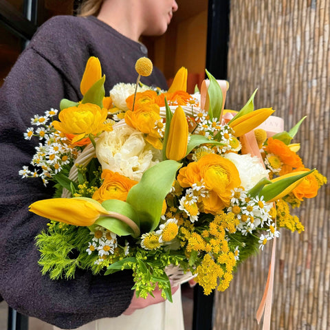 Golden Bloom Sepet Aranjmanı