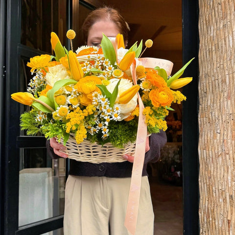 Golden Bloom Sepet Aranjmanı
