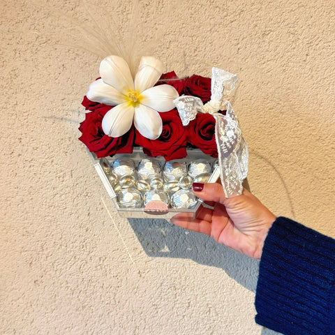 Ivory Élégance Pleksi Kutuda Çikolata