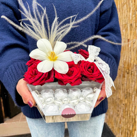 Ivory Élégance Pleksi Kutuda Çikolata