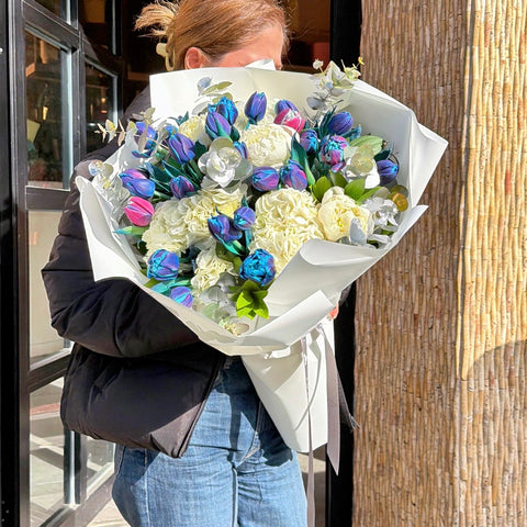 Azure Éternité Şakayıklı Galaksi Lale Buketi