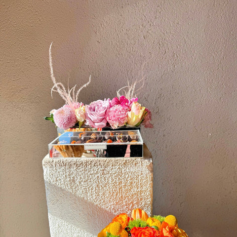 Velvet Date Kutuda Çikolata Kaplı Hurmalar