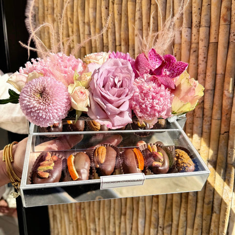 Velvet Date Kutuda Çikolata Kaplı Hurmalar