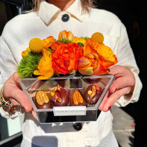 Saffron Date Bloom Çikolata Kaplı Hurma Kutusu