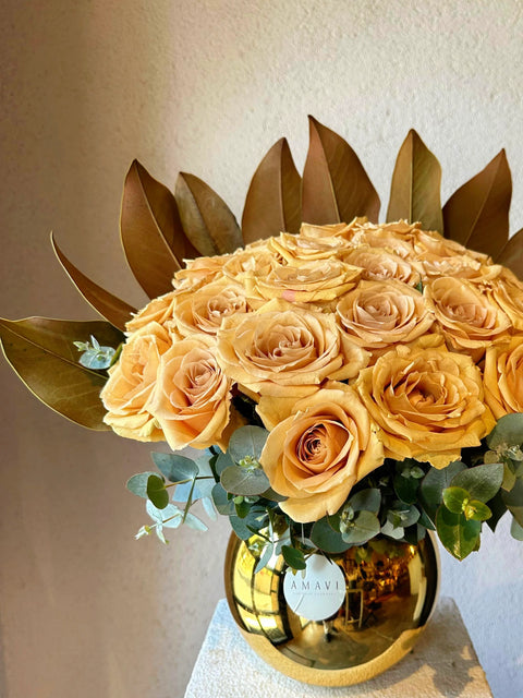 Amber Blush Roses in Gold Vase 