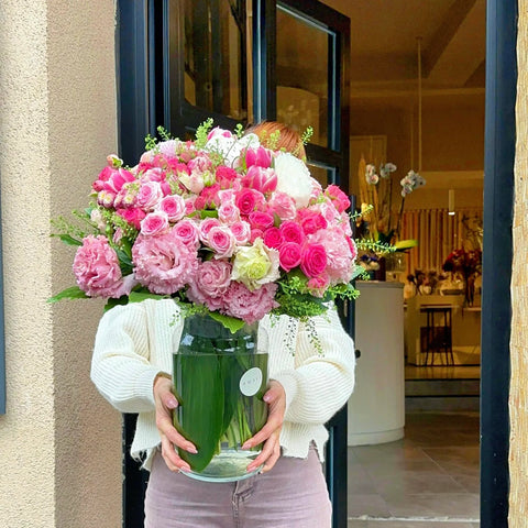 Pink Luxury Arrangement in Elegant Pink Glass Vase